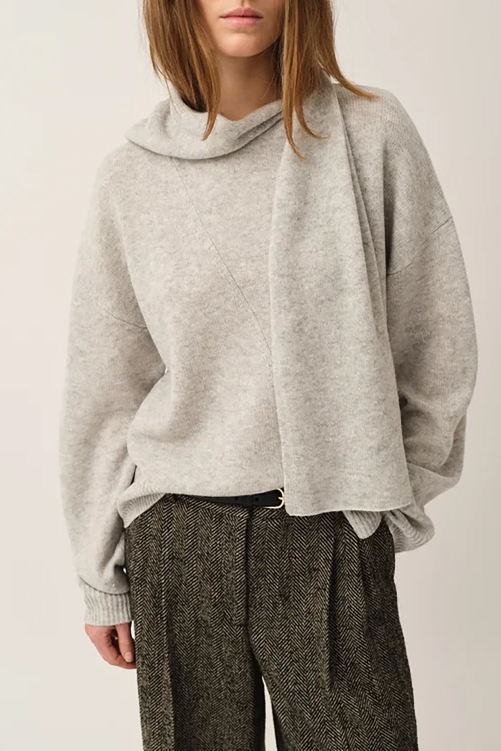 Volmer Scarf Sweater in Heather Grey Melange