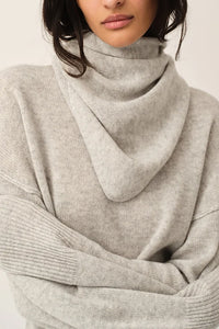 Volmer Scarf in Heather Grey Melange