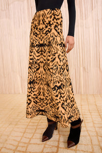 Lani Jacquard Knit Skirt in Bengal