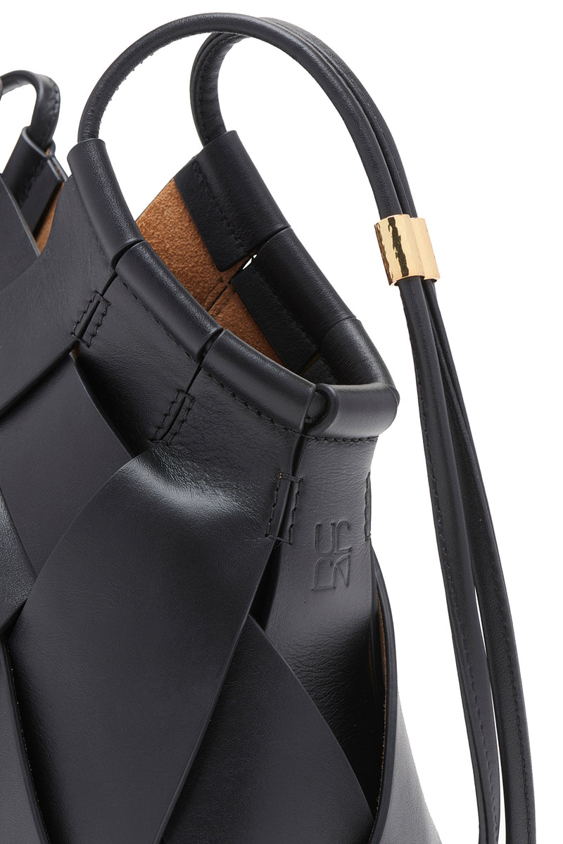 Charlotte Crossbody in Noir