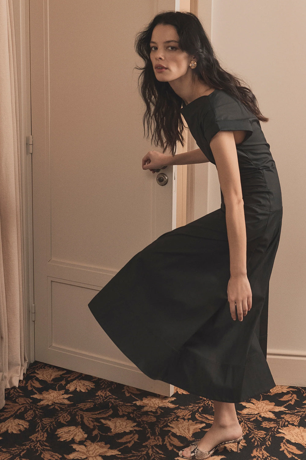 Lisette Cotton Poplin Midi Dress in Black