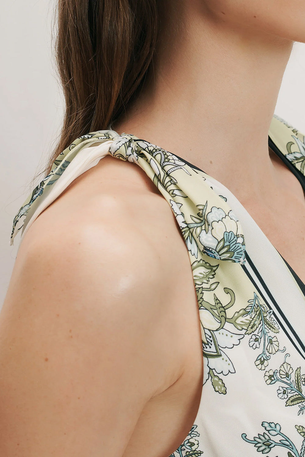 Kaliza Scarf-Print Midi Dress in Light Pistachio Multi