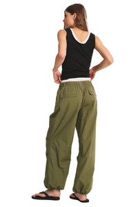 Brooks Pant in Kale