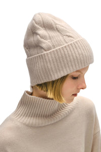 Cashmere Cable Beanie in Natural Heather