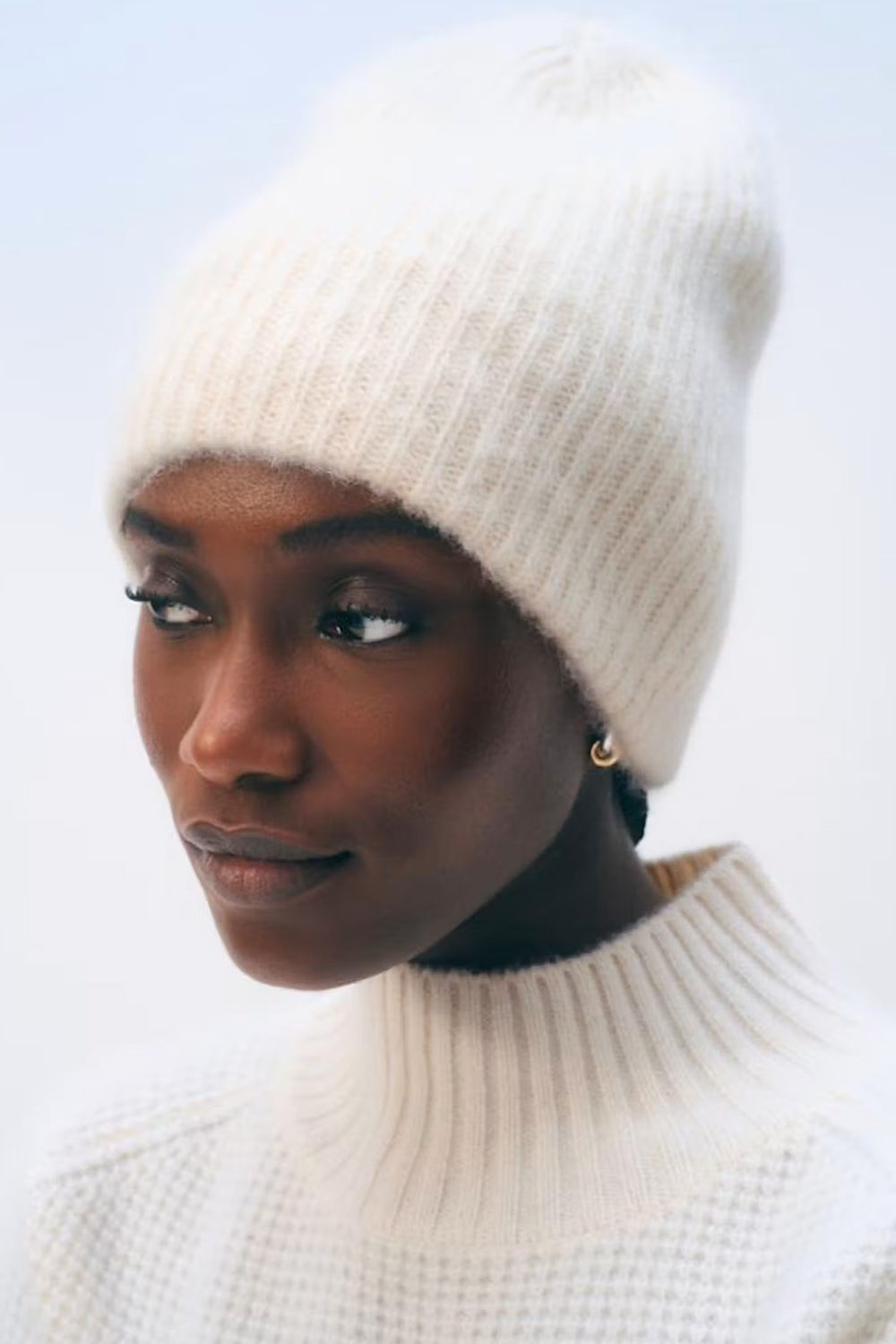 Cashmere Plush Rib Beanie in Soft White
